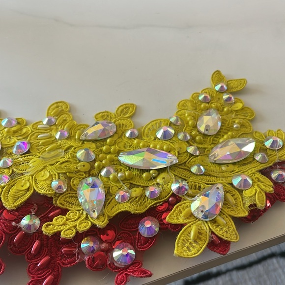 Dance head piece - Picture 4 of 5